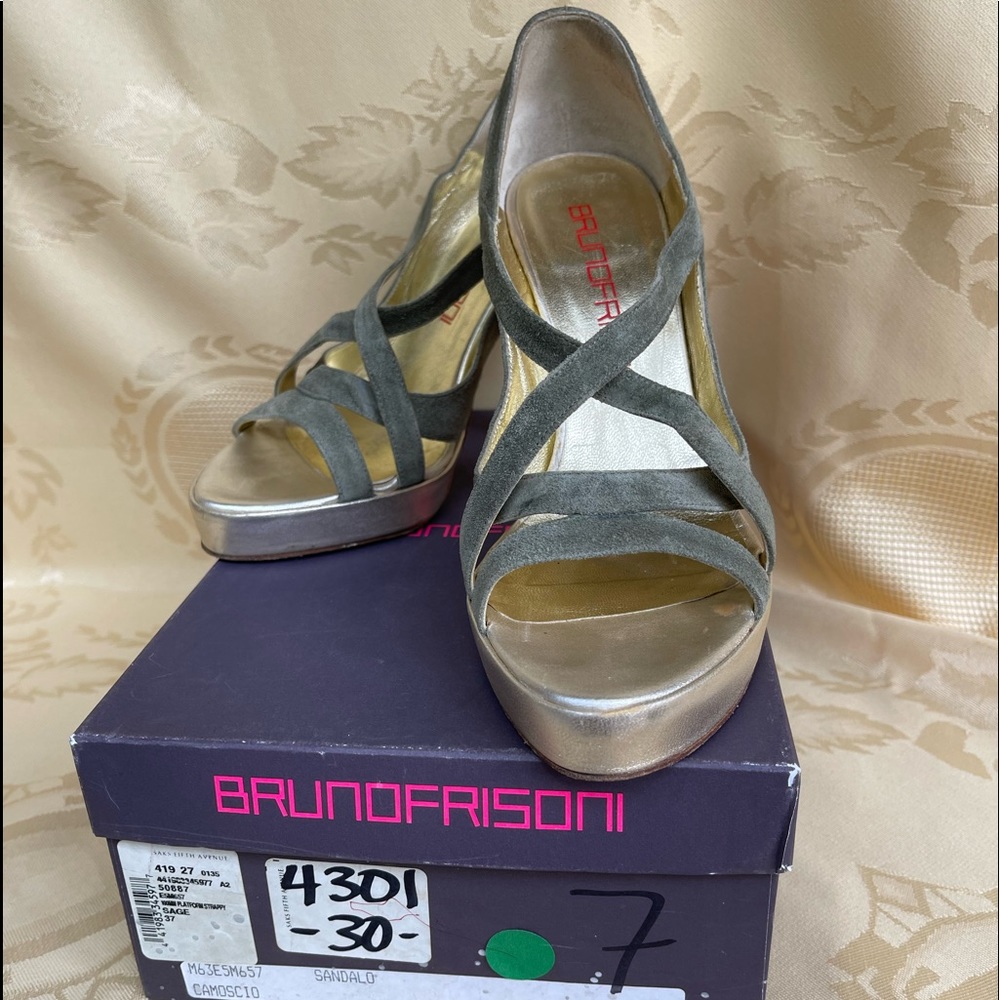 Brunofrisoni sandals size 37
Made in Italy